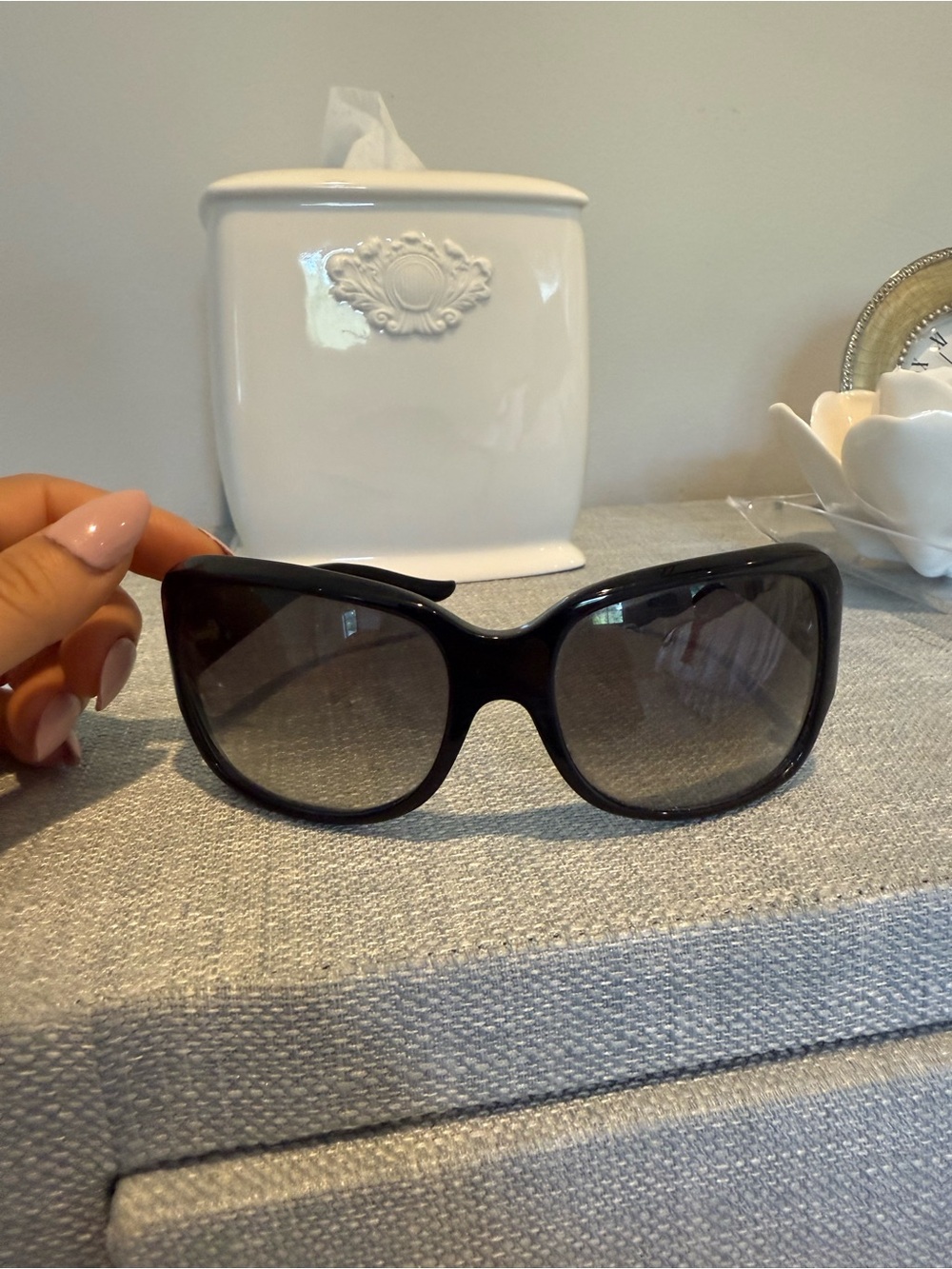 Vintage Oscar De La Renta Women's Black Oversized Sunglasses